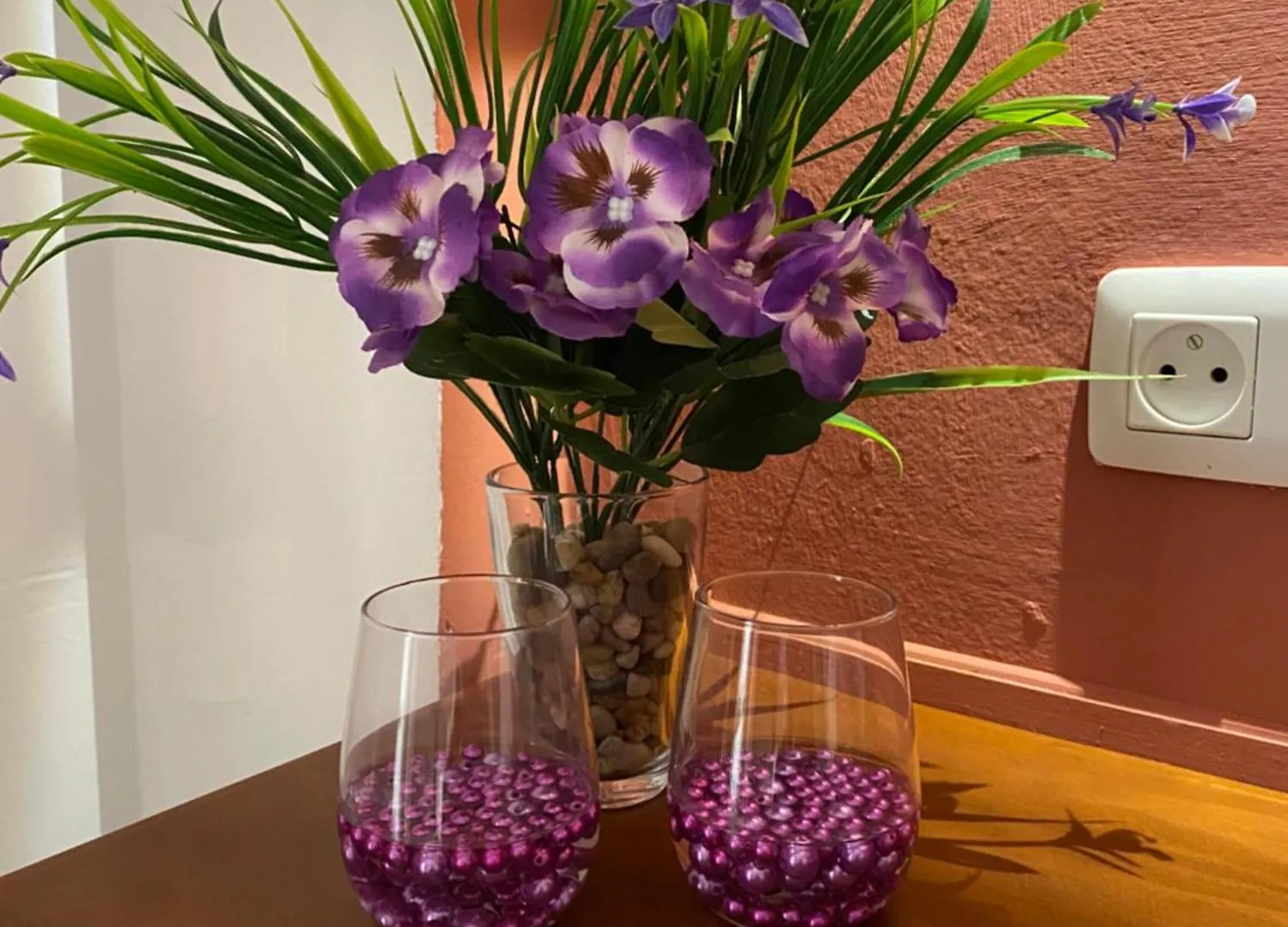 Hostal Montys Nerja Auberge de jeunesse