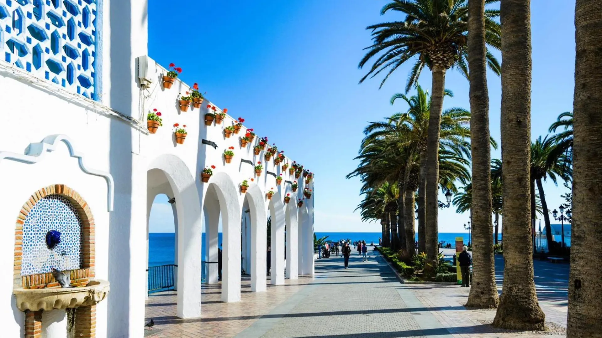 Auberge de jeunesse Hostal Montys Nerja Espagne